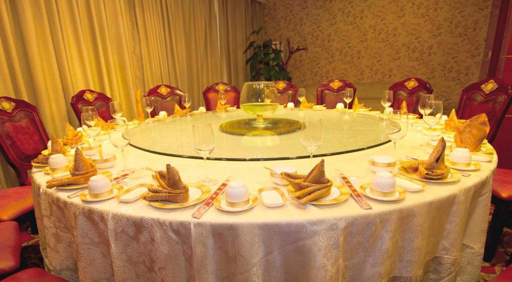Tianhe Hotel Чънду Екстериор снимка