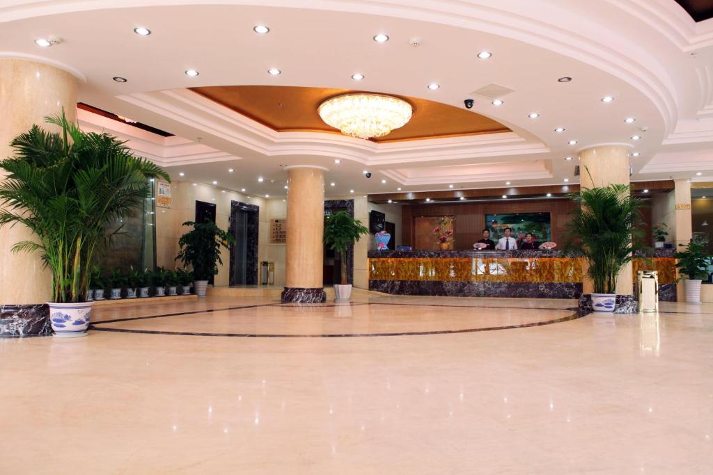 Tianhe Hotel Чънду Екстериор снимка