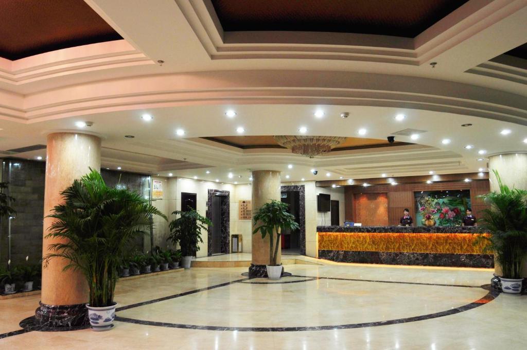 Tianhe Hotel Чънду Екстериор снимка