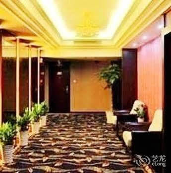 Tianhe Hotel Чънду Екстериор снимка